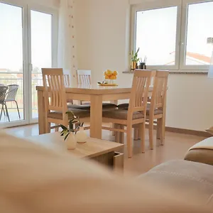  Apartment Karbonaca