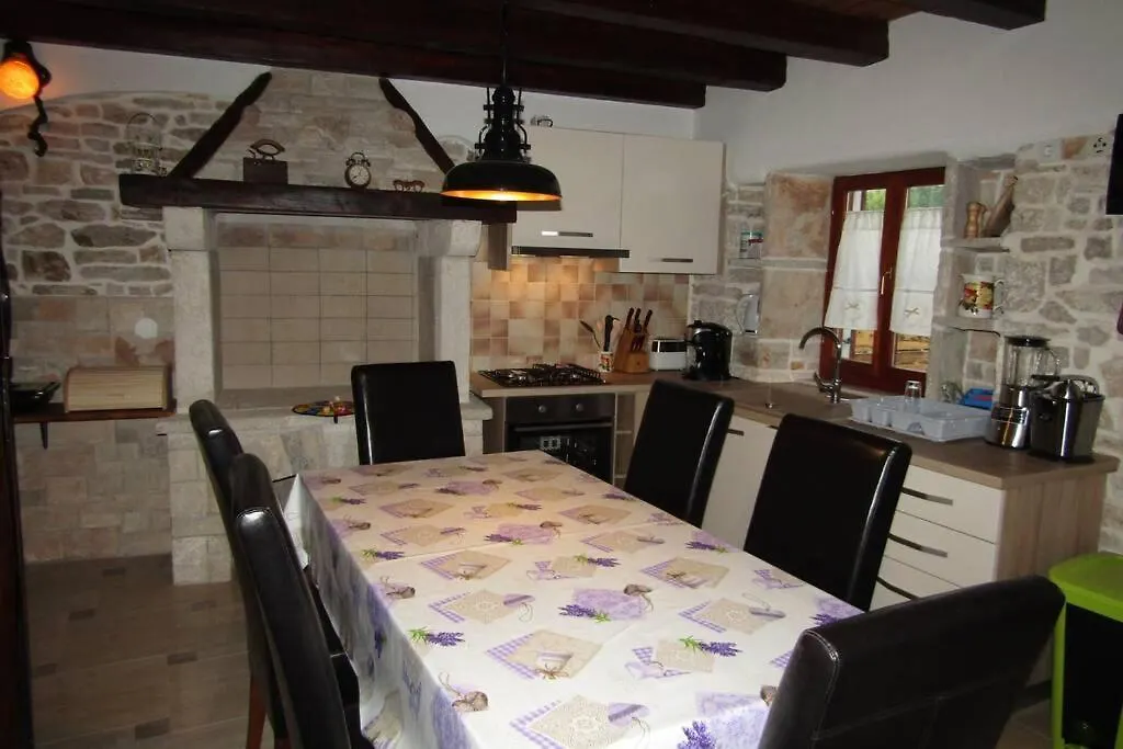 Villa Sartori Sarici   Sarici (Istria)